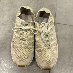 Nobull shoes size 8